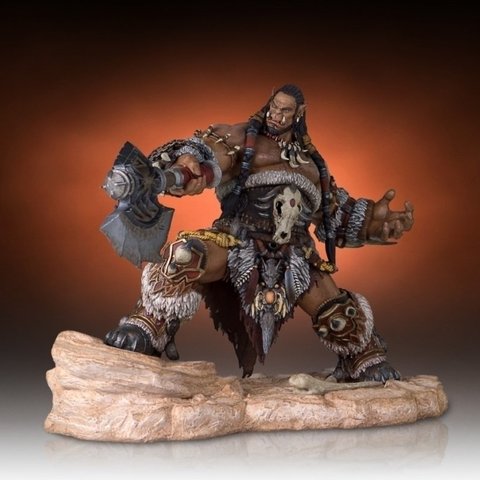 Warcraft: Durotan Statue