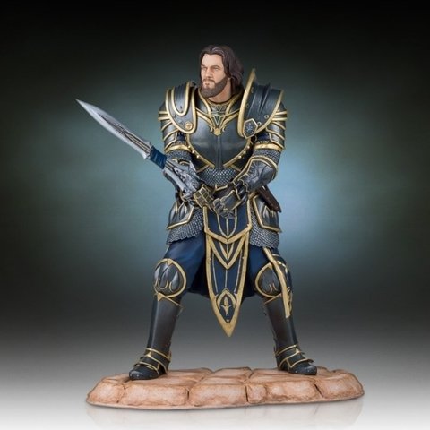 Warcraft: Lothar Statue