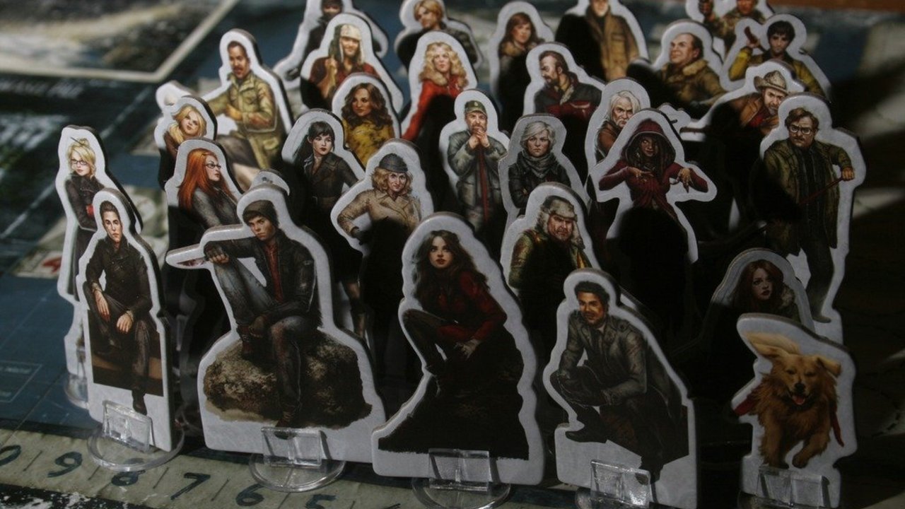Dead of Winter: A Crossroads Game image #1