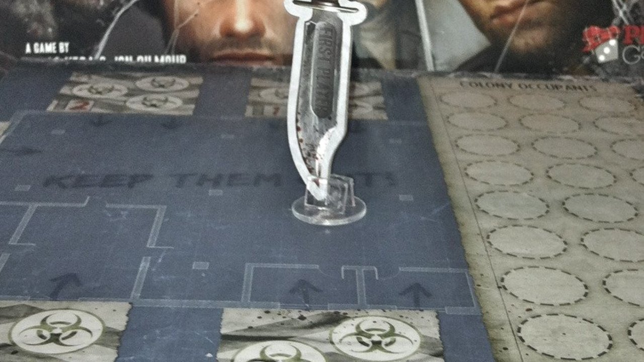 Dead of Winter: A Crossroads Game image #8
